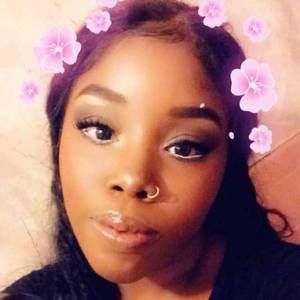 Meet your Posher, Justine